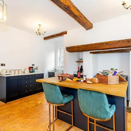 Nyaraló Pinfold House