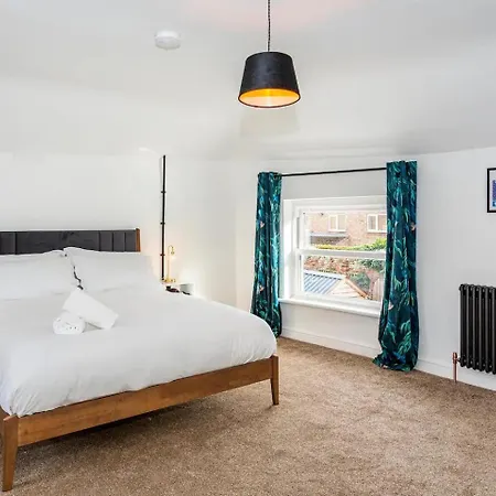 Pinfold House Wistow