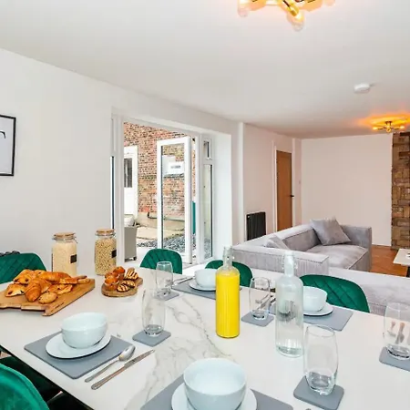 Pinfold House Nyaraló